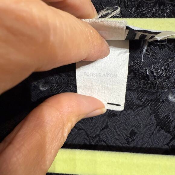 Virgo II Black Embroidered Floral Vintage Blouse Sz 16 - Picture 6 of 13